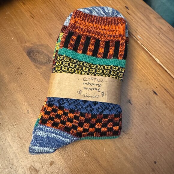 Woman’s socks colorful warm size large 8-9 - Picture 1 of 4